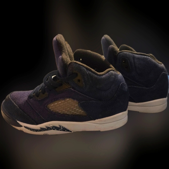 Big Boys sz. 2.5 Air Jordan 5 Retro - Picture 3 of 9